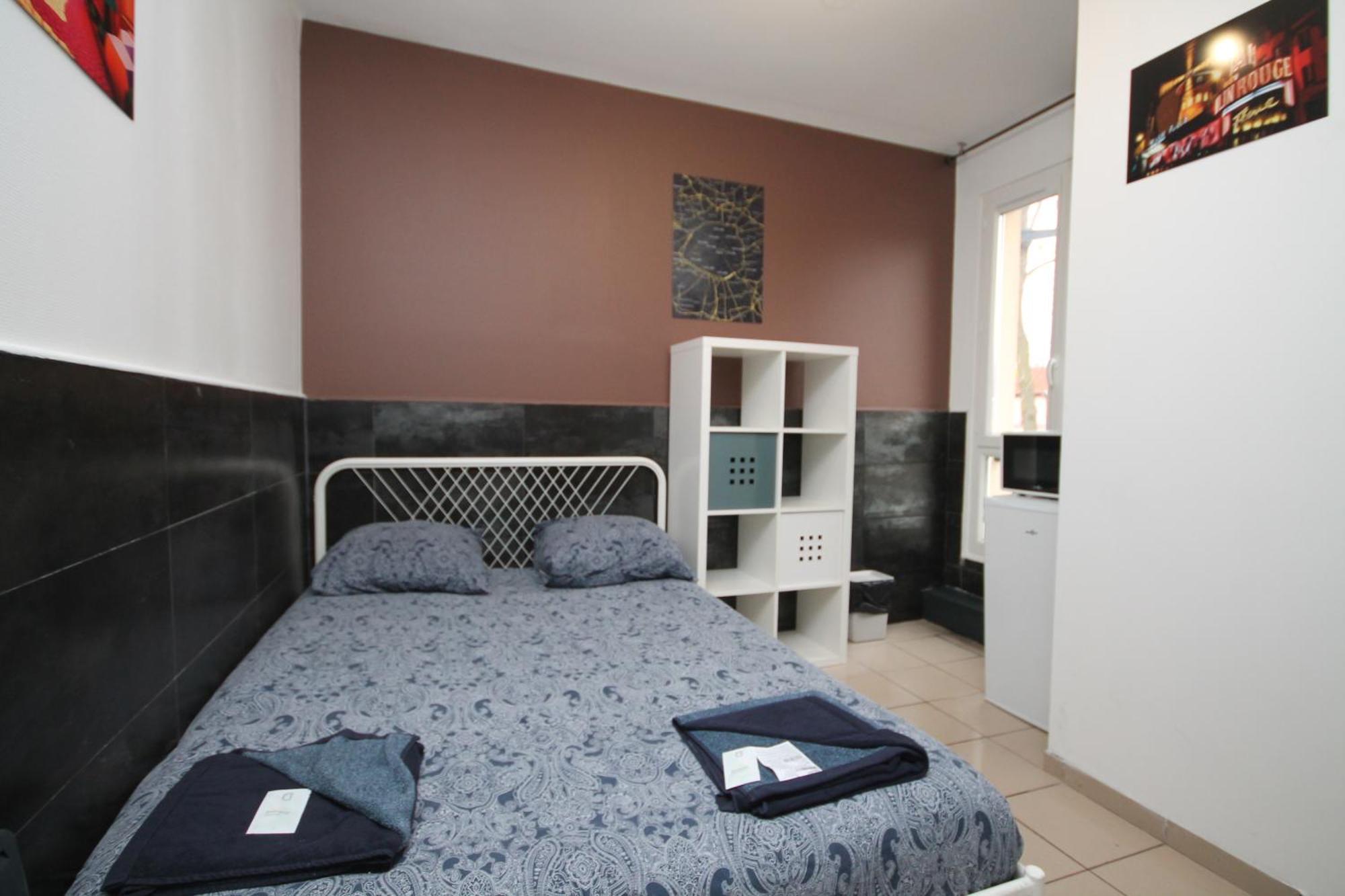 06 - Chambre Avec Tv Proche Paris Et Transports Wifi Bed & Breakfast Saint-Denis  Exterior photo